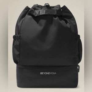 NWT Beyond Yoga Convertible Gym Bag Black